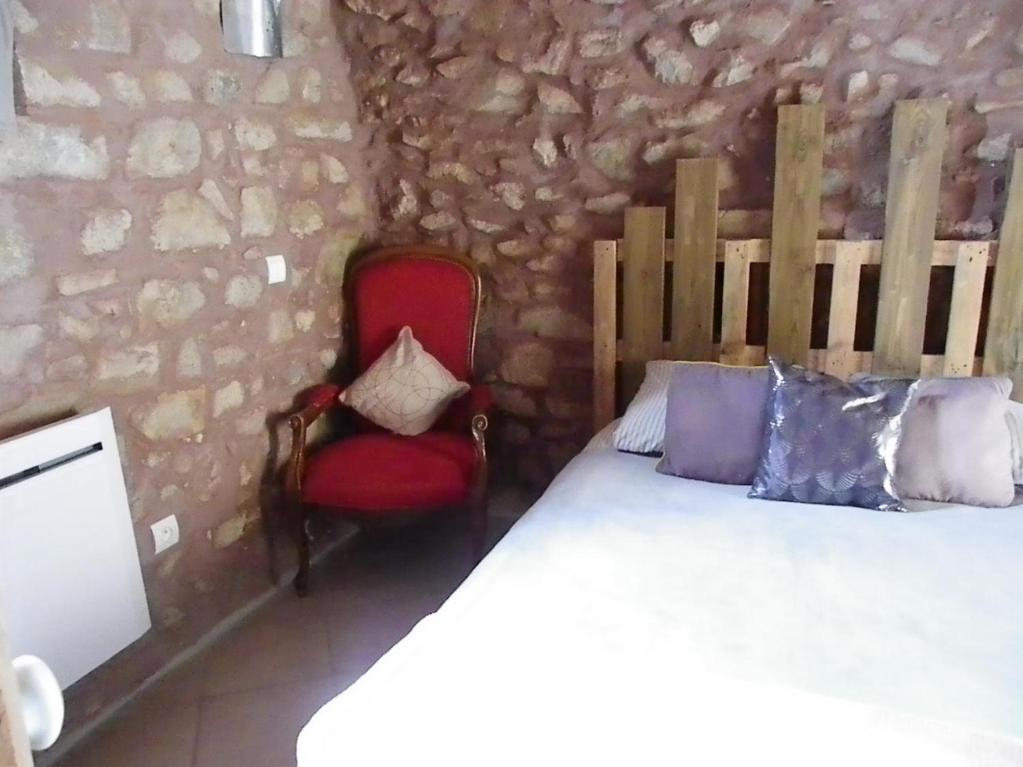 Bed and Breakfast le Donjon de la Reine Margot à Beaumont  Extérieur photo
